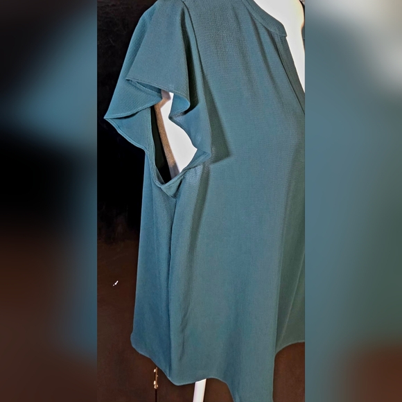 New Without Tags Calvin Klein V-Neck Hunter Green Blouse Size Large - Picture 5 of 8